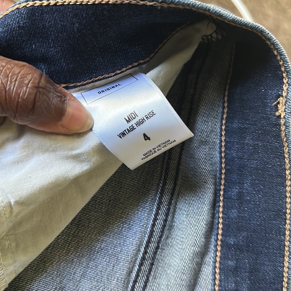 Express Shorts Size 4 - image 4